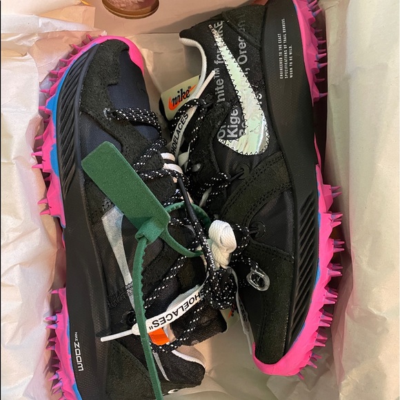 off white x wmns air zoom terra kiger 5
